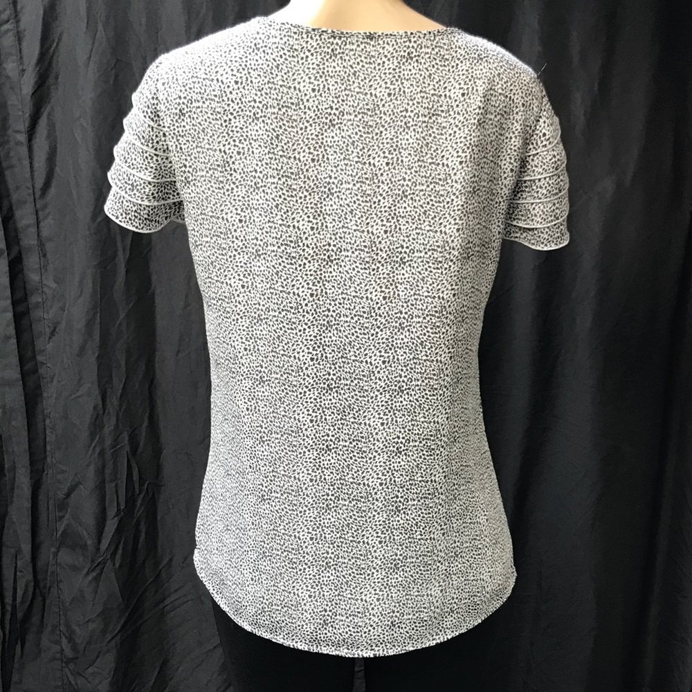 Banana Republic Women’s blouse size 6 animal print - Picture 6 of 8